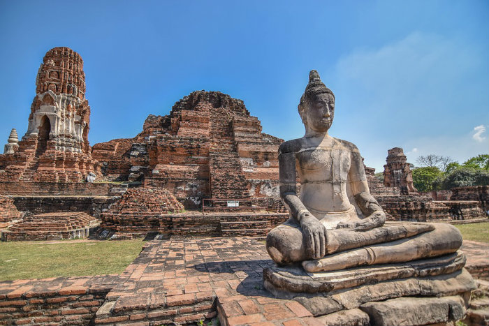 La bellezza di Ayutthaya, esempio del Siam antico.