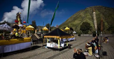 Parco nazionale bromo indonesia La festa di Kasada nel parco nazionale di bromo in indonesia