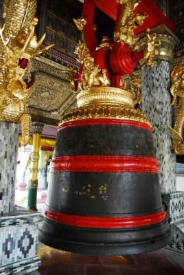 shwedagon paya yangon myanmar campana shwedagon paya myanmar